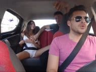 Mamada en el uber mientras filman un video porno casero