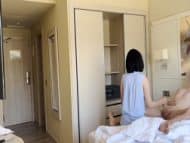 Pillado masturbándose por la de la limpieza del hotel